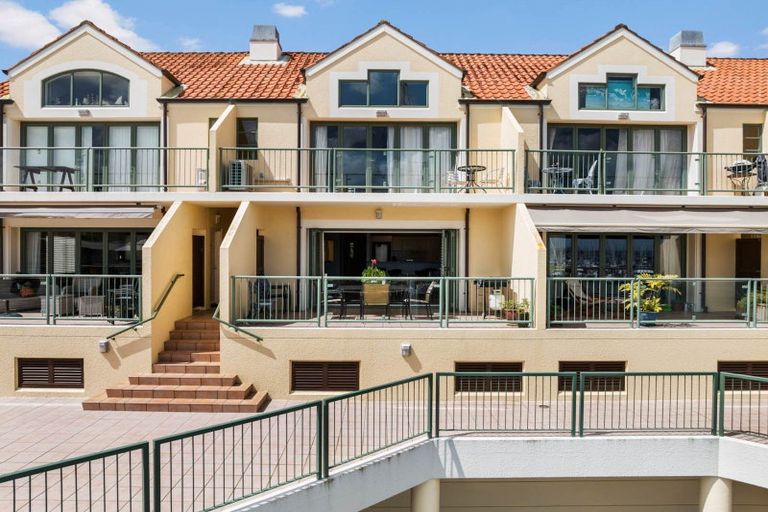 Photo of property in 14 Harbour Village Drive, Gulf Harbour, Whangaparaoa, 0930