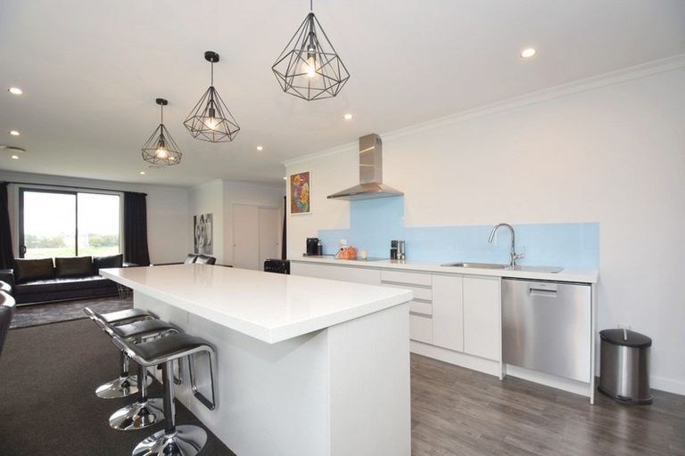 Photo of property in 6 Marama Avenue South, Otatara, Invercargill, 9879