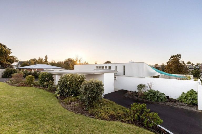 Photo of property in 75 Sutherland Road, Brookfield, Tauranga, 3110