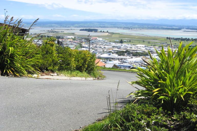 Photo of property in 9 Zeehaen Place, Britannia Heights, Nelson, 7010