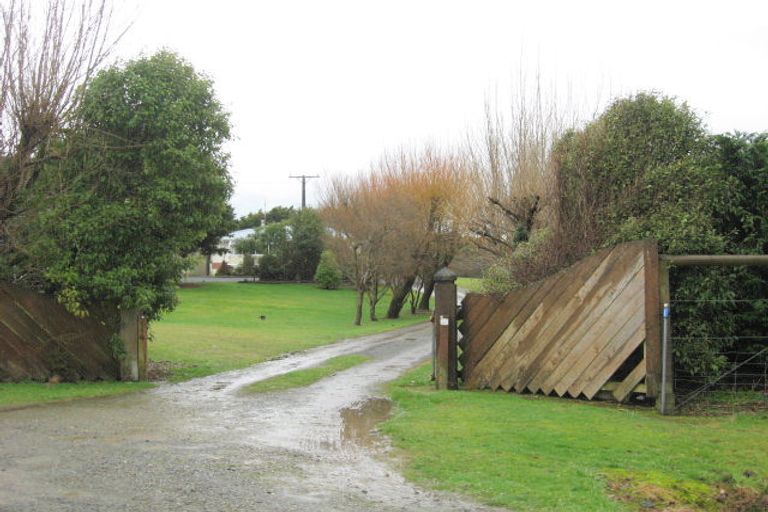 Photo of property in 114 Taiepa Road, Otatara, Invercargill, 9879