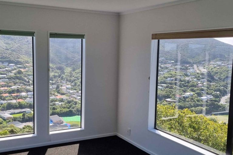 Photo of property in 5a Becker Way, Karori, Wellington, 6012