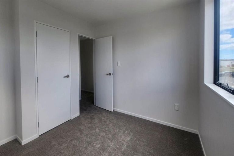 Photo of property in 17 John Gray Street, Papakura, 2110