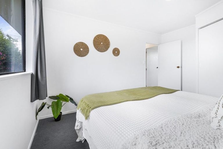 Photo of property in 1 Oak Avenue, Nawton, Hamilton, 3200