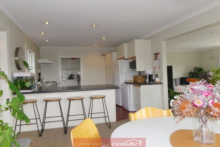 Photo of property in 17 Manor Place, Bryndwr, Christchurch, 8053