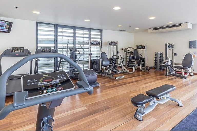 Photo of property in The Heritage Hotel Apartments, 608/35 Hobson Street, Auckland Central, Auckland, 1010