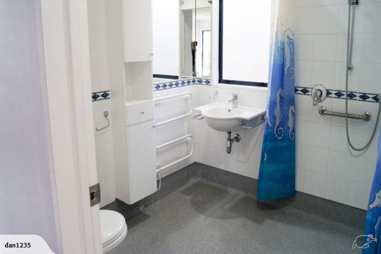 Photo of property in 1b Estuary Views, Shelly Park, Auckland, 2014