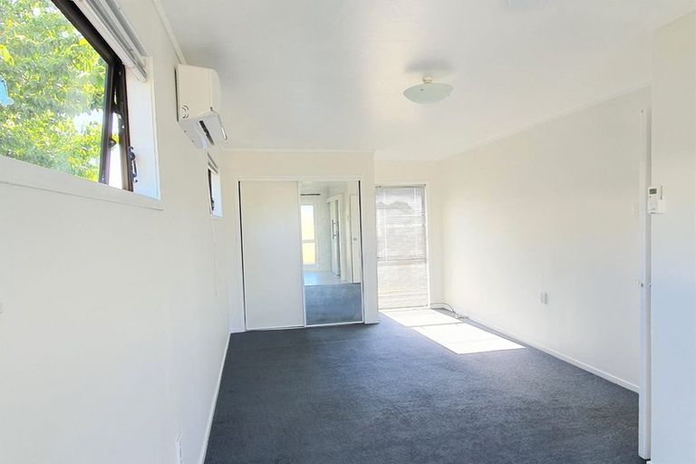 Photo of property in 109 Rathgar Road, Henderson, Auckland, 0610