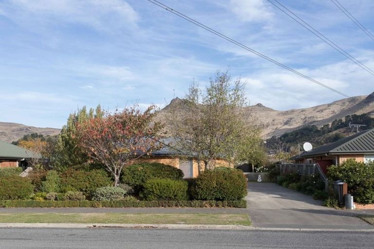 Photo of property in 65 Mauger Drive, Heathcote Valley, Christchurch, 8022