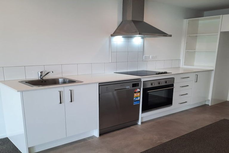 Photo of property in 106/28b Eileen Newey Place, Henderson, Auckland, 0612