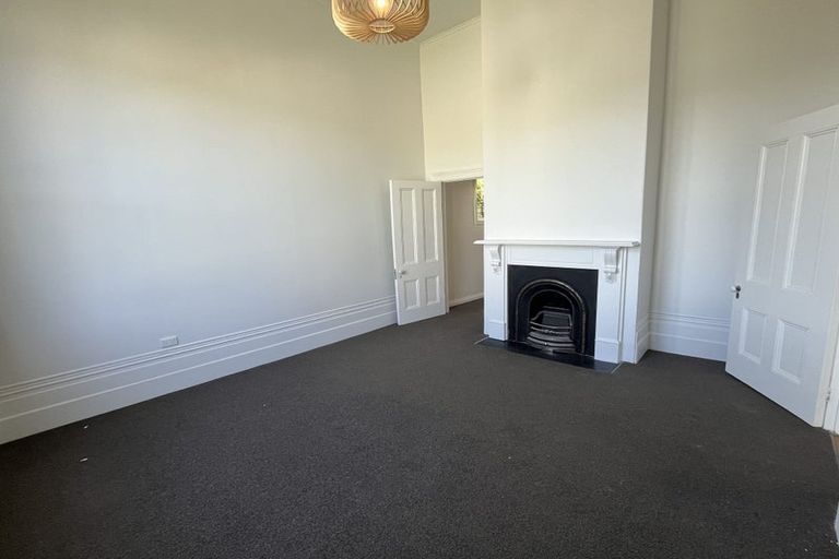 Photo of property in 8 Doctors Common, Mount Victoria, Wellington, 6011