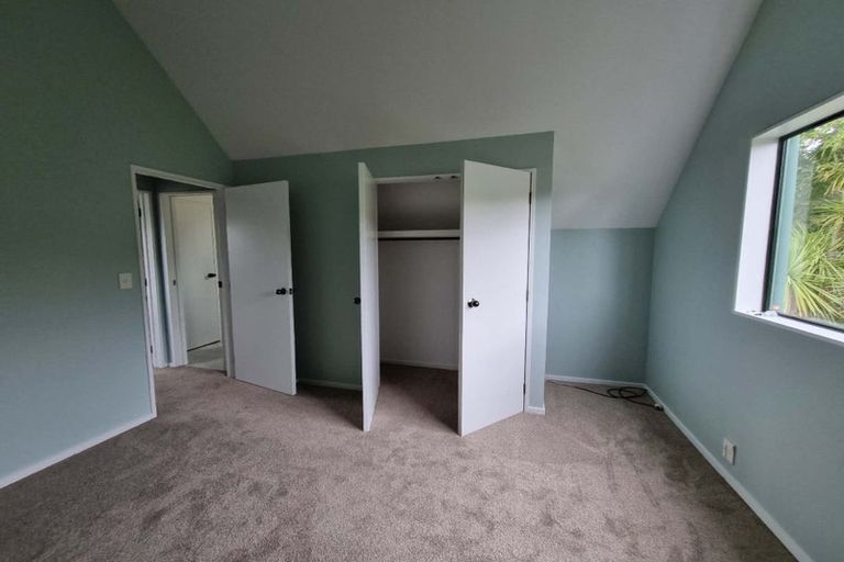 Photo of property in 1/4 Bond Crescent, Forrest Hill, Auckland, 0620