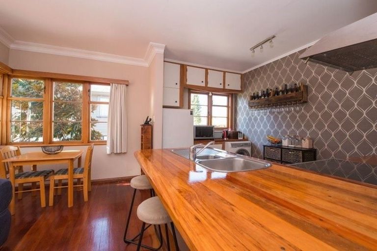 Photo of property in 45 Lake Crescent, Hamilton Lake, Hamilton, 3204