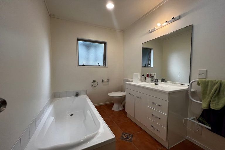 Photo of property in 2/73 Spinella Drive, Bayview, Auckland, 0629