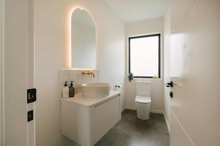 Photo of property in 16 Crown Lane, Rongotea, Palmerston North, 4473