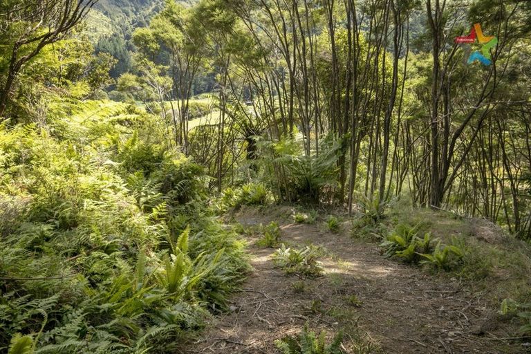 Photo of property in 380 Moores Valley Road, Wainuiomata, 5373