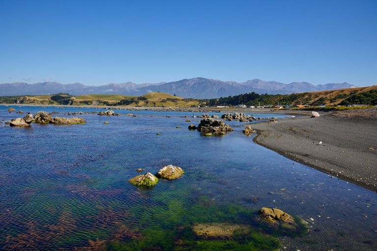 Photo of property in 142 South Bay Parade, South Bay, Kaikoura, 7300