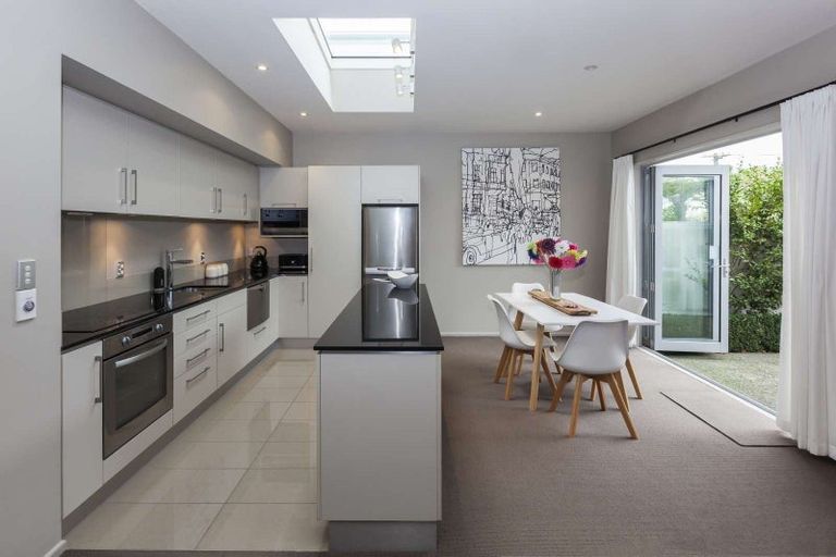 Photo of property in 38 Rhodes Street, Merivale, Christchurch, 8014