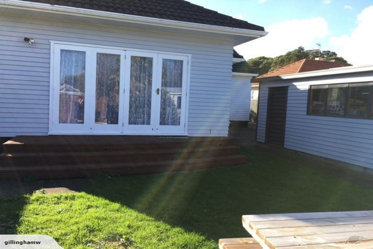 Photo of property in 74 Copeland Street, Epuni, Lower Hutt, 5011