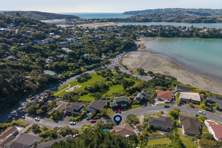 Photo of property in 10 Bosun Terrace, Whitby, Porirua, 5024