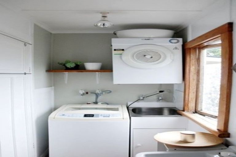 Photo of property in 14 Kurupae Road, Hilltop, Taupo, 3330