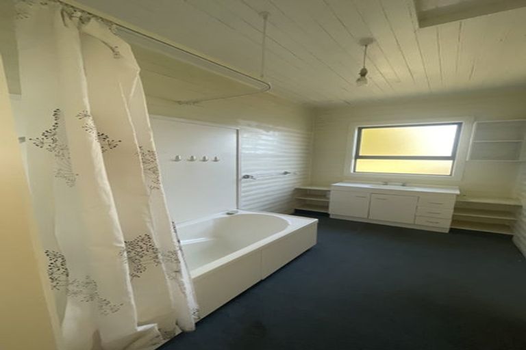 Photo of property in 95 Mackworth Street, Woolston, Christchurch, 8062