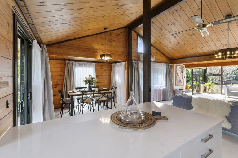 Photo of property in 5 Sunshine Place, Papakura, 2110