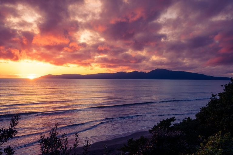 Photo of property in 201a Rosetta Road, Raumati South, Paraparaumu, 5032