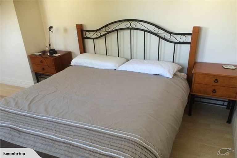 Photo of property in 168 Molesworth Street, New Plymouth, 4312