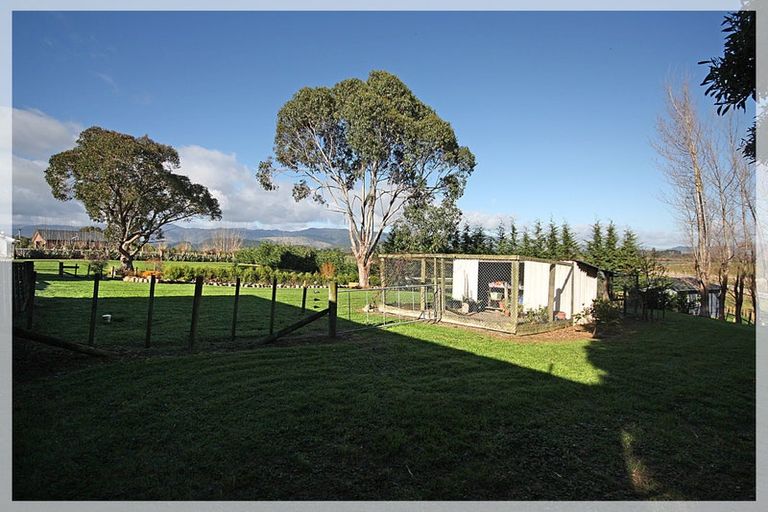 Photo of property in 115 Muhunoa West Road, Ohau, Levin, 5570