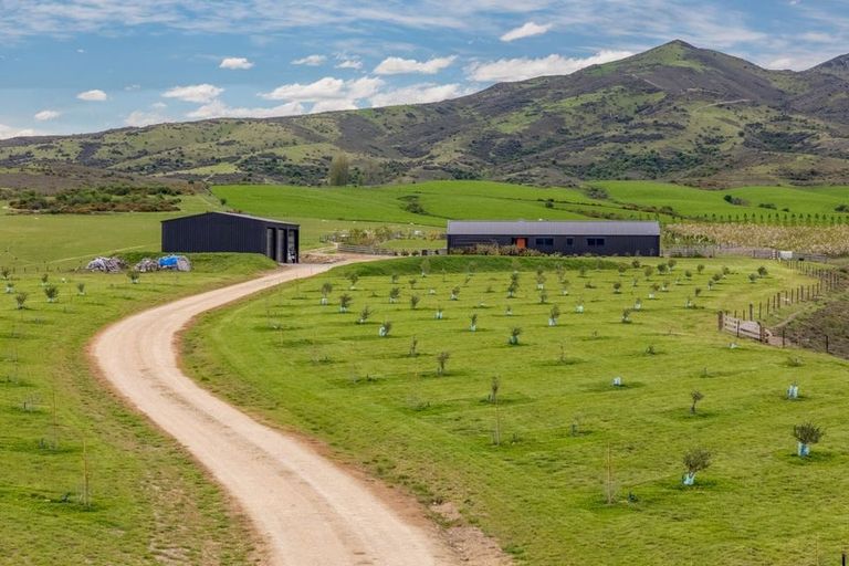 Photo of property in 39 Kordia Way, Waikerikeri, Alexandra, 9391