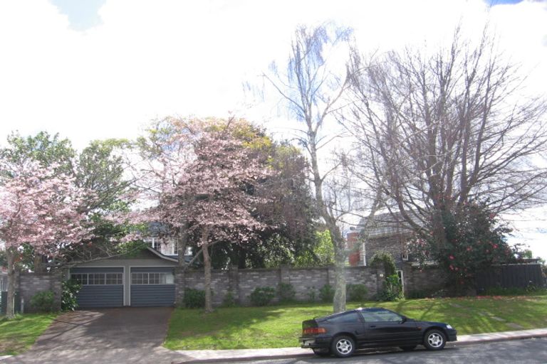 Photo of property in 95 Edgecumbe Road, Tauranga, 3110