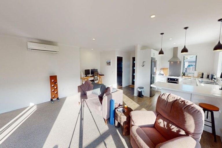 Photo of property in 21 Wescombe Grove, Feilding, 4702