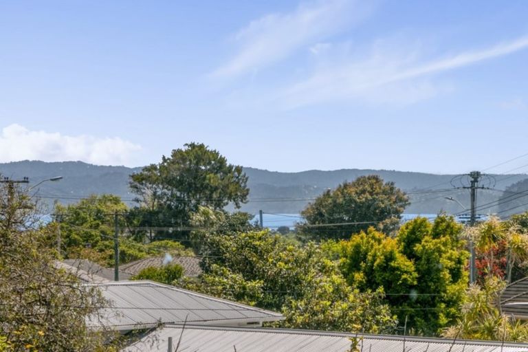 Photo of property in 3/11 Ridgemount Rise, Mangere Bridge, Auckland, 2022