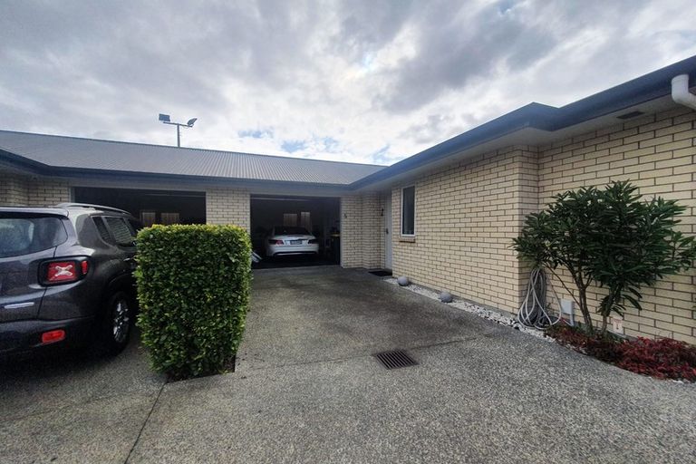 Photo of property in 5 Howden Lane, Golflands, Auckland, 2013