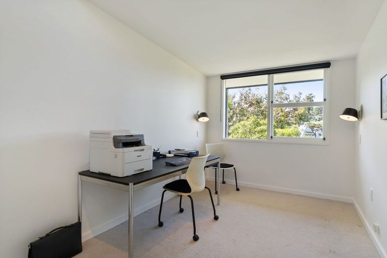 Photo of property in 85 Nicholson Road, Khandallah, Wellington, 6035