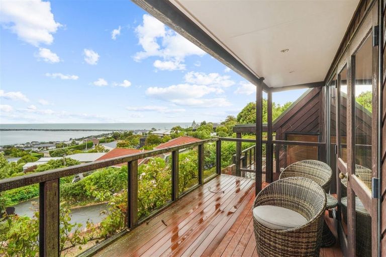 Photo of property in 202b Mount Pleasant Road, Mount Pleasant, Christchurch, 8081