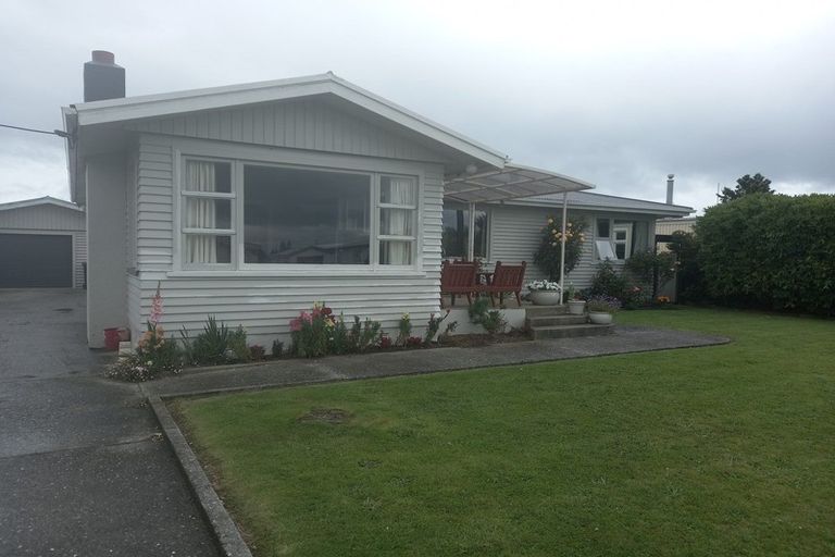 Photo of property in 3 Carlyle Street, Tuatapere, 9620