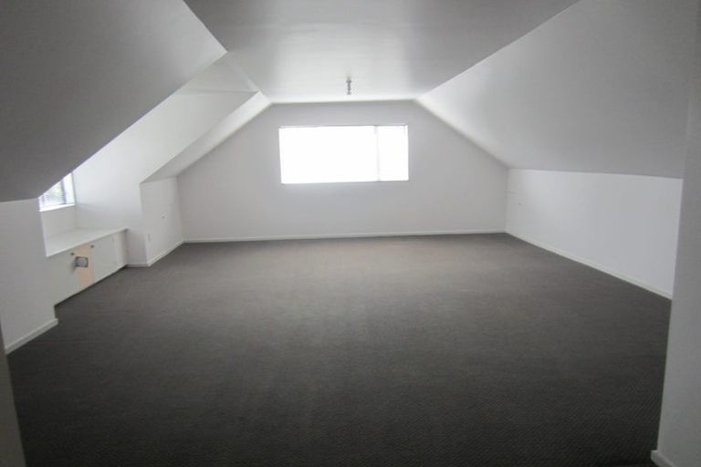 Photo of property in 99 Woodman Drive, Tawa, Wellington, 5028