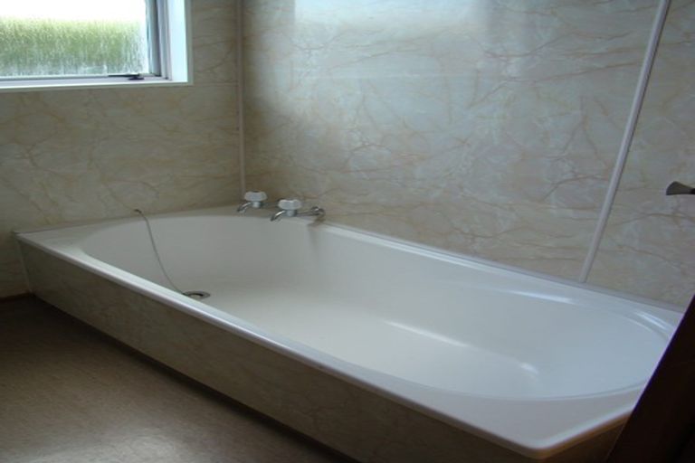 Photo of property in 90 Harbour Terrace, North Dunedin, Dunedin, 9016