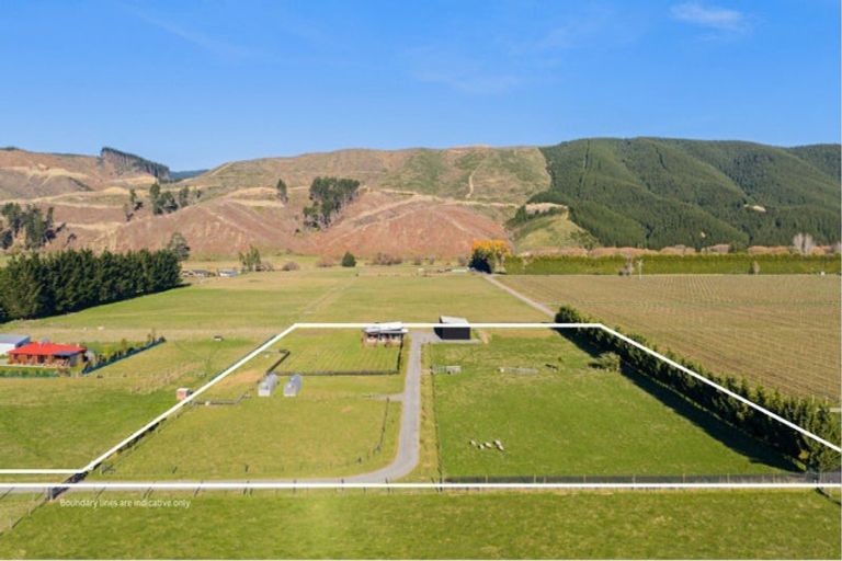 Photo of property in 40 Cooper Street, Wairau Valley, Blenheim, 7271