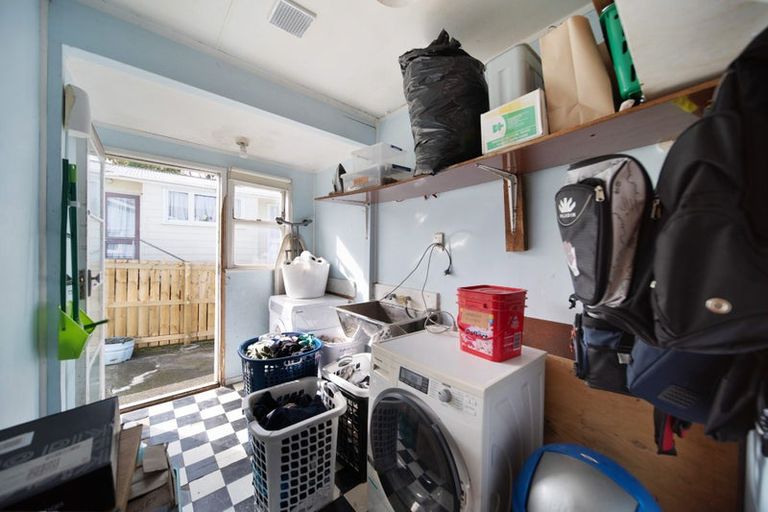 Photo of property in 11 Citril Place, Red Hill, Papakura, 2110