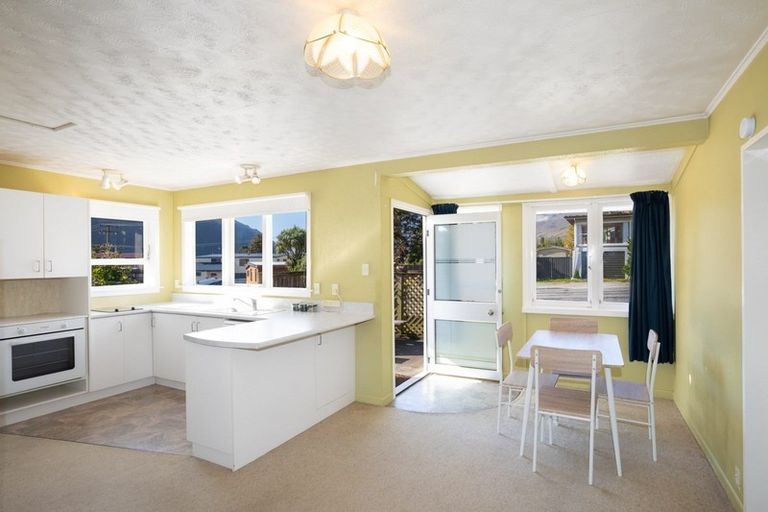 Photo of property in 4 Kent Street, Kingston, Athol, 9793