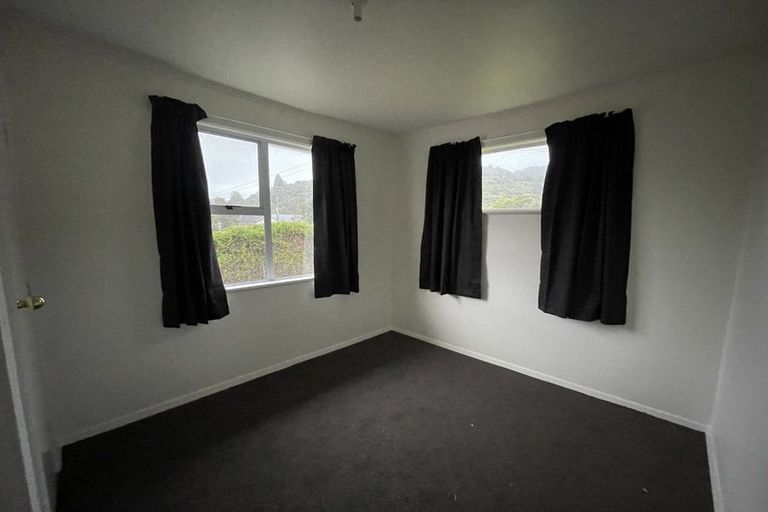 Photo of property in 16 Horoeka Street, Stokes Valley, Lower Hutt, 5019