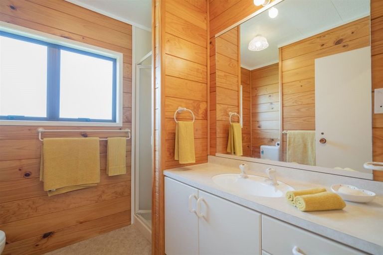 Photo of property in 99 Oyster Drive, Cooks Beach, Whitianga, 3591