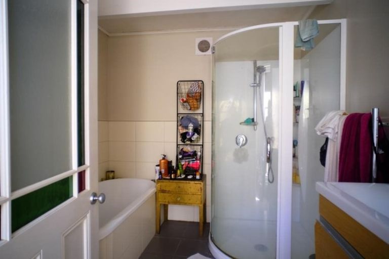 Photo of property in 17 Douglas Street, Mount Cook, Wellington, 6021