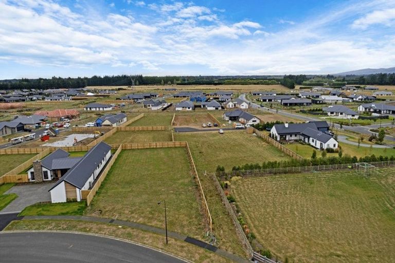 Photo of property in 51 Kingsdowne Drive, West Melton, 7618