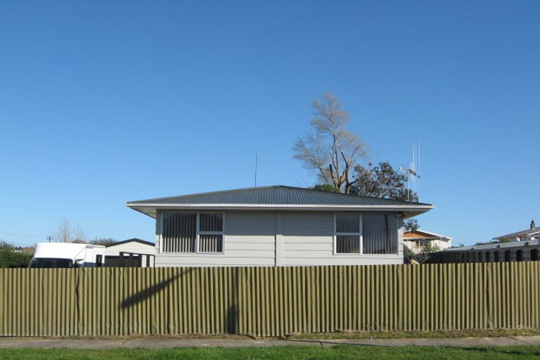 Photo of property in 2 Fergusson Street, Marton, 4710