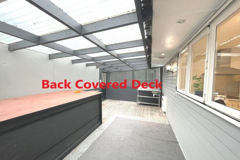 Photo of property in 58 Castleford Street, Green Bay, Auckland, 0604