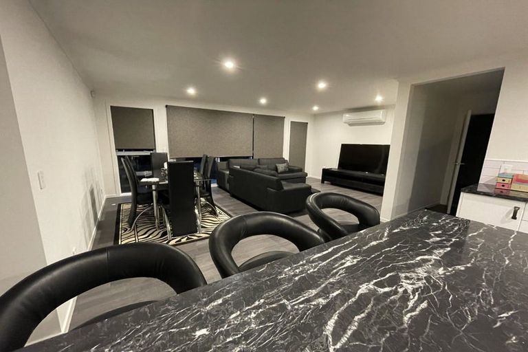 Photo of property in 5 Hollard Grove, Avalon, Lower Hutt, 5011